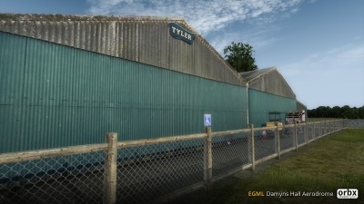 EGML Damyns Hall Aerodrome screenshot
